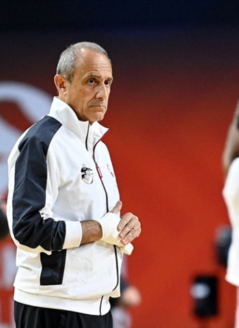 El Armani Milán confirma que Ettore Messina continuará la próxima temporada