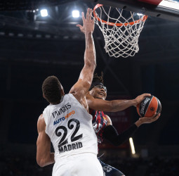 Baskonia y Real Madrid se enfrentan el día de Reyes