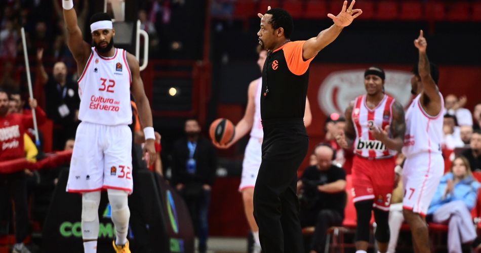 La EuroLeague sanciona de por vida a un aficionado por insultos racistas al árbitro Joseph Bissang