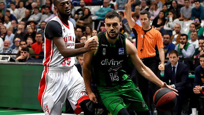 Victoria del UCAM ante el Joventut, aire para los murcianos y derrota cara para los verdinegros (86-94)