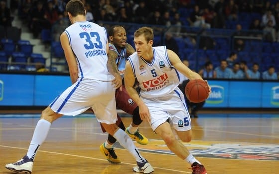 El ICL Manresa incorpora el exterior Nemanja Jaramaz