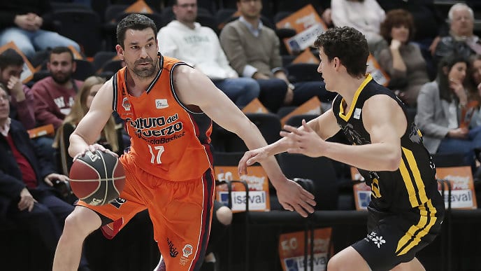 Victoria del Valencia Basket en un partido duro para seguir en la parte alta (74-61)