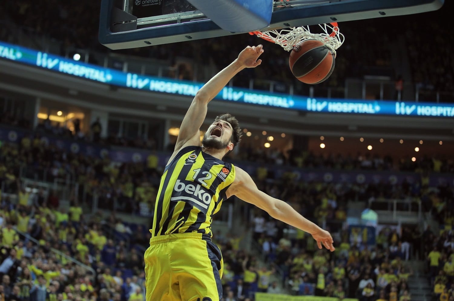 El Estrella Roja quiere reforzarse con Nikola Kalinic