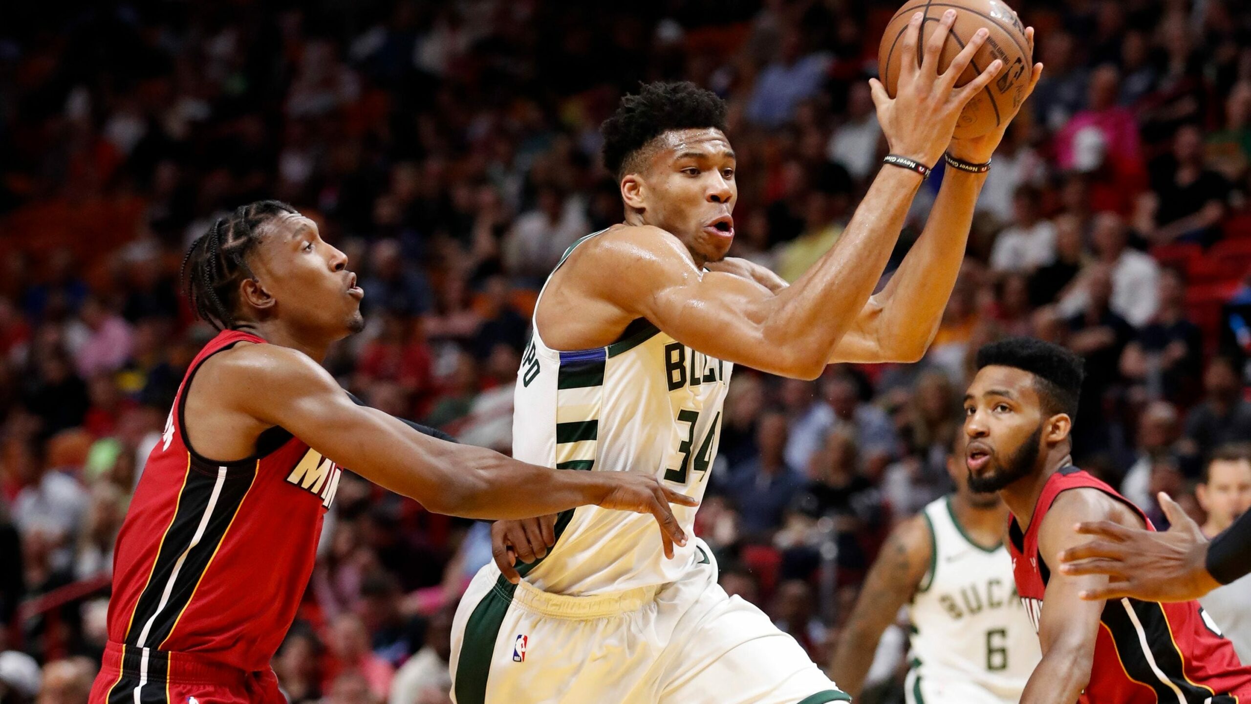 Sixers progresa, Antetokounmpo, en modo imparable, y los Lakers se hunden cada vez más