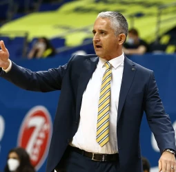 Igor Kokoskov regresa a la Euroliga como nuevo entrenador del Anadolu Efes