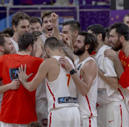España despide a Navarro con un meritorio bronce (93-85)