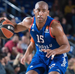 El Anadolu Efes afianza su plaza de playoffs (92-87)