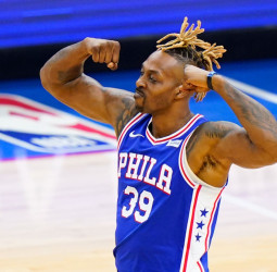 Los Lakers estudian la vuelta de Dwight Howard