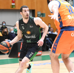 Partido poco vistoso en Badalona para victoria local (76-68)