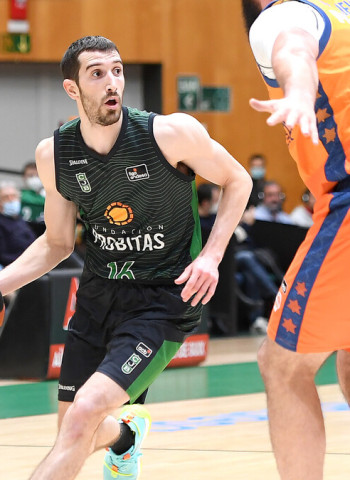 Partido poco vistoso en Badalona para victoria local (76-68)