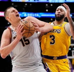 Los Nuggets barren a los Lakers y jugarán sus primeras Finales de la NBA (111-113) [4-0]