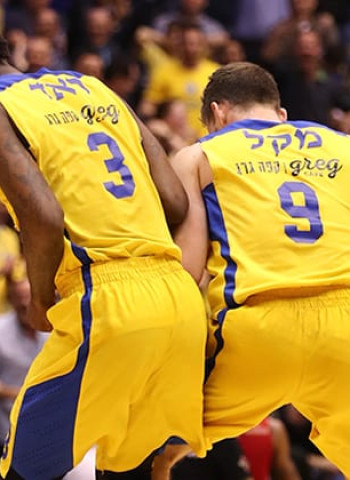Maccabi se da un festín a costa del Hapoel