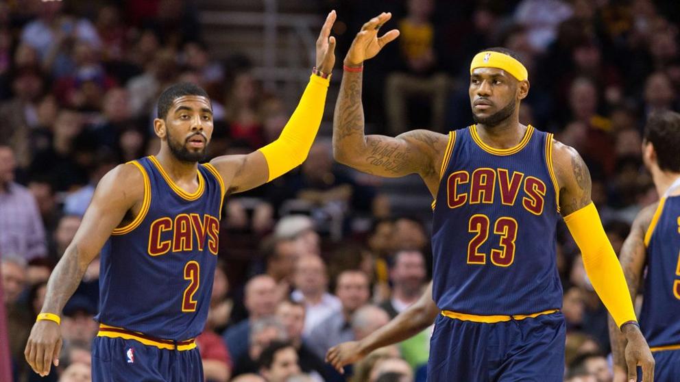 Kyrie Irving y LeBron James podrían volver a jugar juntos la temporada que viene