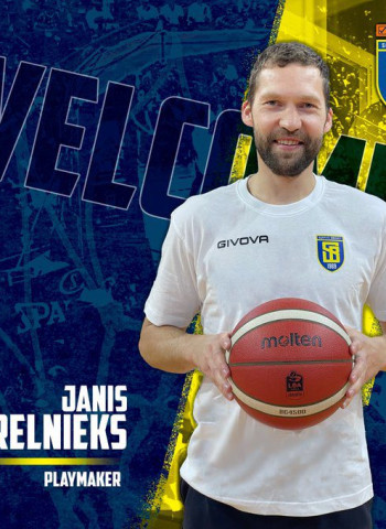 Jānis Strēlnieks ficha por el Scafati italiano