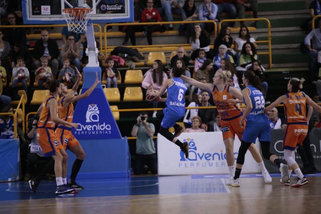 El Perfumerías Avenida se lleva un partidazo para defender el liderato