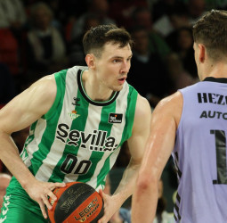 Rodions Kurucs deja de ser jugador del Real Betis Baloncesto
