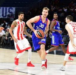Zoran Dragic convence al Trieste italiano