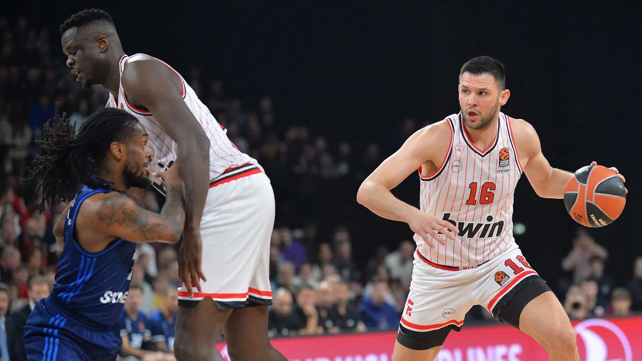 Olympiacos asegura una victoria que impulsa su moral, ante el ASVEL, 73-85