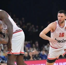 Olympiacos asegura una victoria que impulsa su moral, ante el ASVEL, 73-85