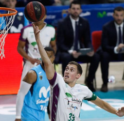 La dinámica positiva del Unicaja continúa en la pista de Movistar Estudiantes (72-80)