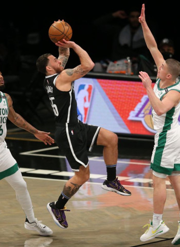 Los Nets le firman otro contrato de 10 días a Mike James