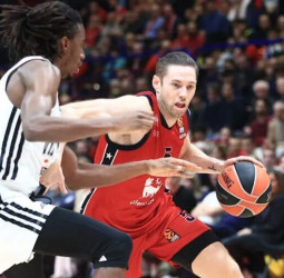 El Armani Milán vence a la Virtus para llevarse el derbi italiano, 99-90
