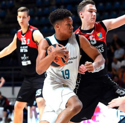 Tropiezo del Real Madrid en el segundo partido del Torneo Junior