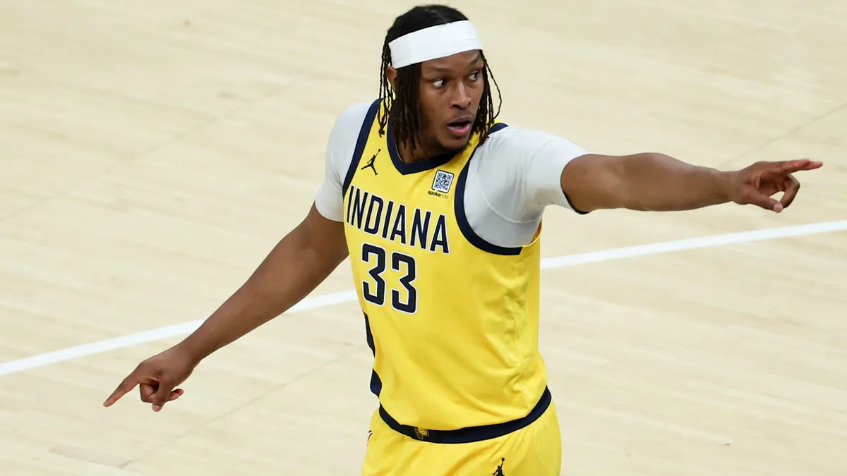 Myles Turner sorprende a todos y se muda a Milwaukee Bucks