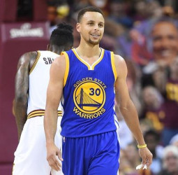 Los Warriors, con récord de triples, dan una estocada mortal a la final NBA (3-1)
