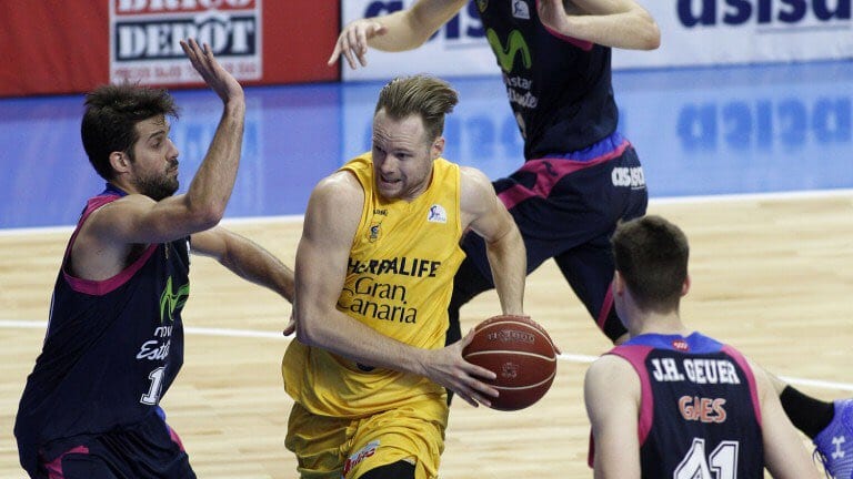 El Herbalife Gran Canaria celebra la clasificación copera con victoria (70-87)