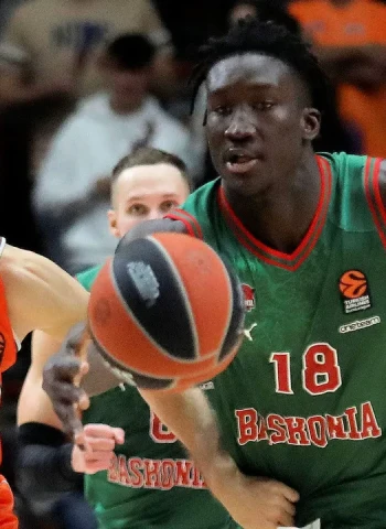 El Carácter Baskonia remonta en La Fonteta (84-98)