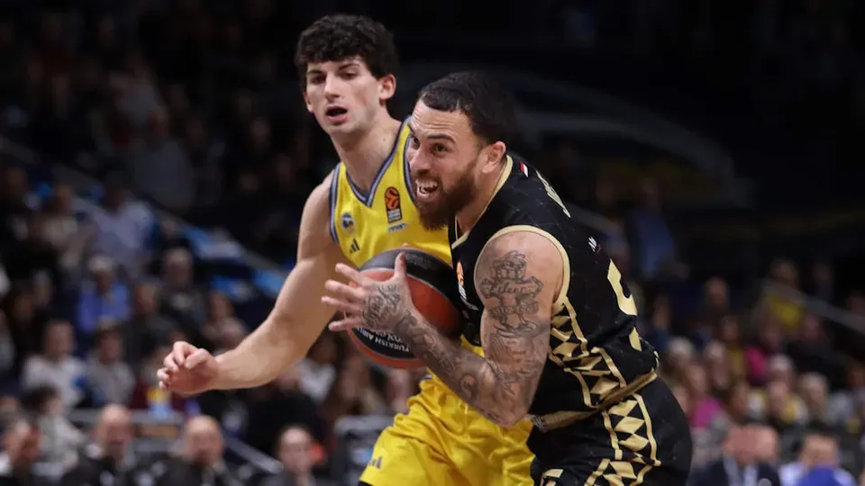 Mike James se reincorpora al Mónaco