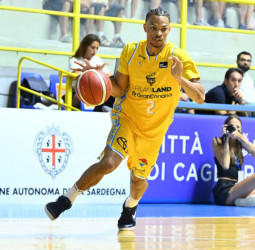 El Dreamland Gran Canaria sigue sumando rodaje de pretemporada (90-87)
