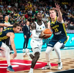 Wagner y Schröder impulsan a Alemania, 105-83