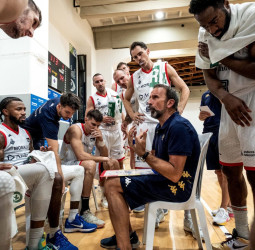 El Andorra es superado por el físico del París en el VII Trofeo de Encamp, 90-103