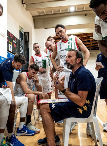 El Andorra es superado por el físico del París en el VII Trofeo de Encamp, 90-103