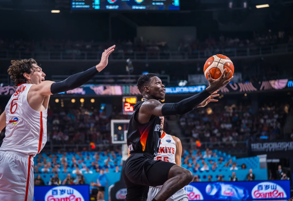 Dennis Schröder, MVP del EuroBasket 2025 tras guiar a Alemania al título