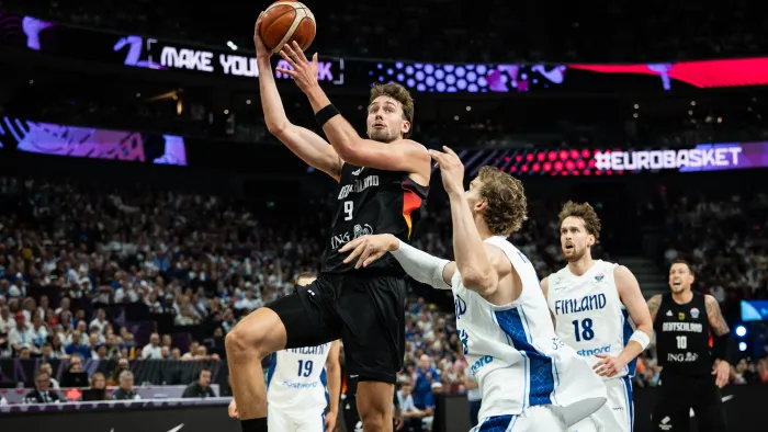 Alemania arrasa a Finlandia y cierra invicta la primera fase, 91-61