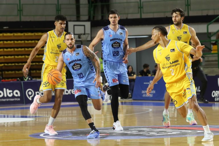 El Río Breogán roza la prórroga ante Gran Canaria en la As Burgas Basket Cup, 93-90