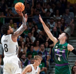 El Real Madrid arrebata al Unicaja un vibrante Torneo Costa del Sol (82-89)