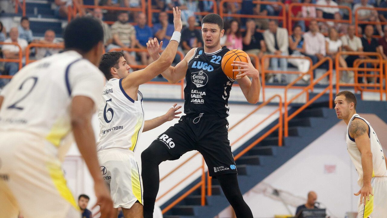 El Río Breogán arranca la pretemporada con una convincente victoria ante el FC Porto (104-82)