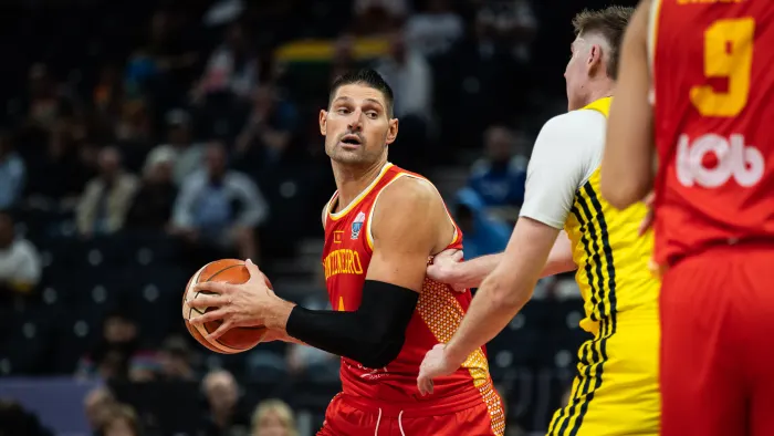 Vucevic lidera a Montenegro y mantiene vivas las opciones de octavos, 87-81