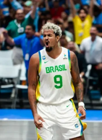 Brasil completa una remontada épica ante Estados Unidos y jugará la Final del FIBA AmeriCup 2025