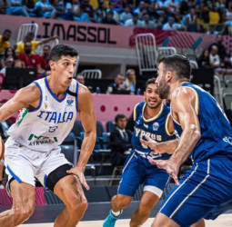 Italia cierra la fase de grupos con su cuarta victoria consecutiva, 89-64