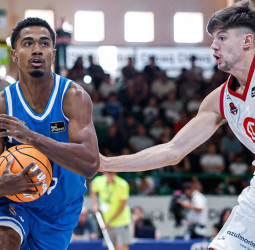Scariolo debuta con un triunfo ante el Casademont Zaragoza (94-64)