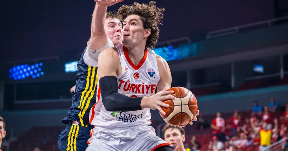 Cedi Osman, duda hasta el último momento para la semifinal entre Grecia y Turquía