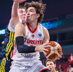 Cedi Osman, duda hasta el último momento para la semifinal entre Grecia y Turquía