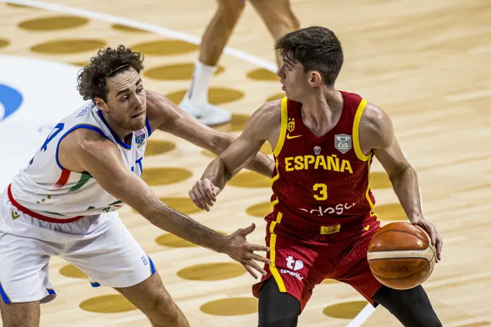 Italia celebra su pase a octavos con un triunfo de prestigio ante España, 67-63