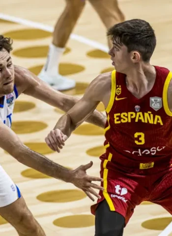 Italia celebra su pase a octavos con un triunfo de prestigio ante España, 67-63