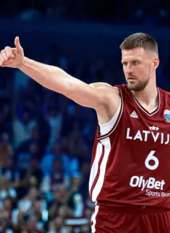 Letonia enciende el Pabellón de Riga y acaricia los octavos, 78-62